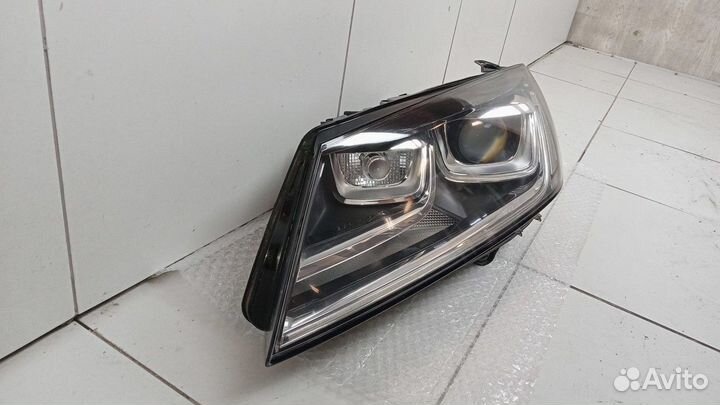 Фара левая VW Touareg 2 2014-2018