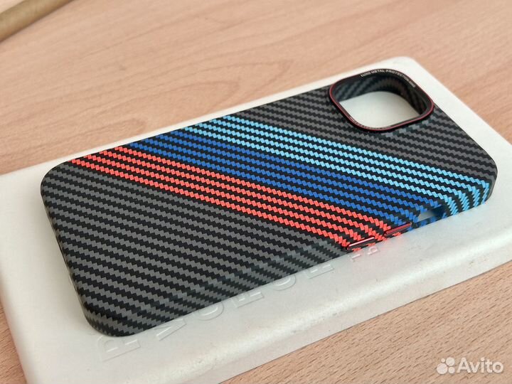 Чехол на iPhone 14