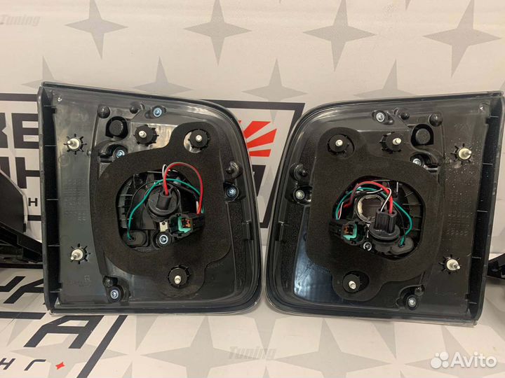 Стопы Nissan Patrol Y62 2010-2019 год N9740