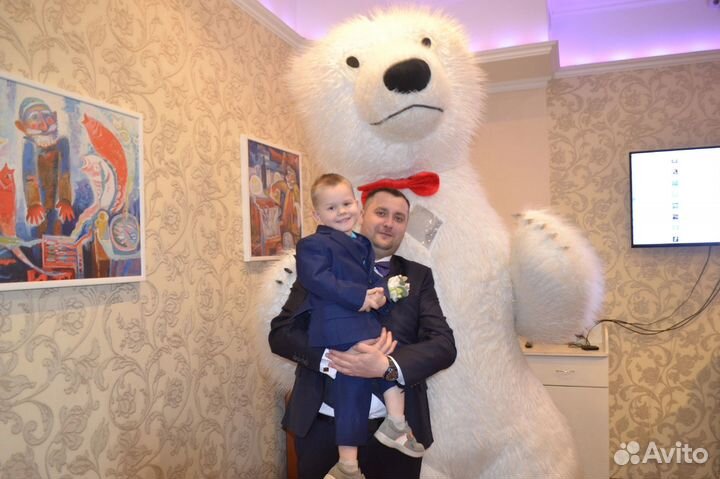 Поздравление от белого мишки