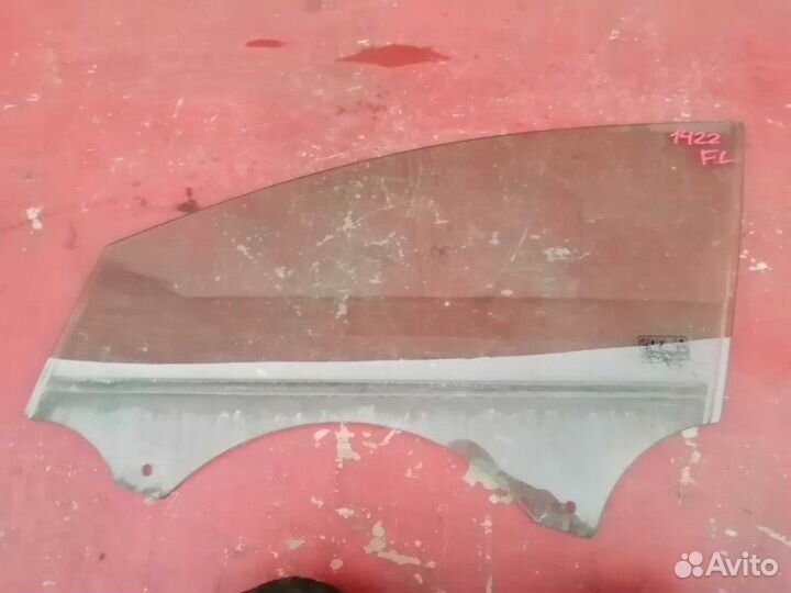 Стекло двери переднее левое Ford Mondeo 4 седан