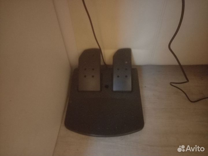 Игровой руль Defender Forsage GTR