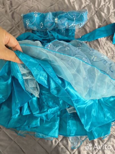 Платье праздничное