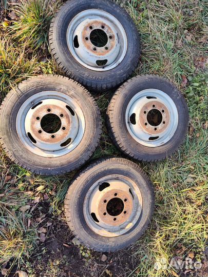 Зимняя шипованная резина на газель R16