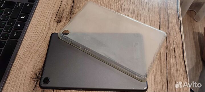 Планшет Lenovo tab m8