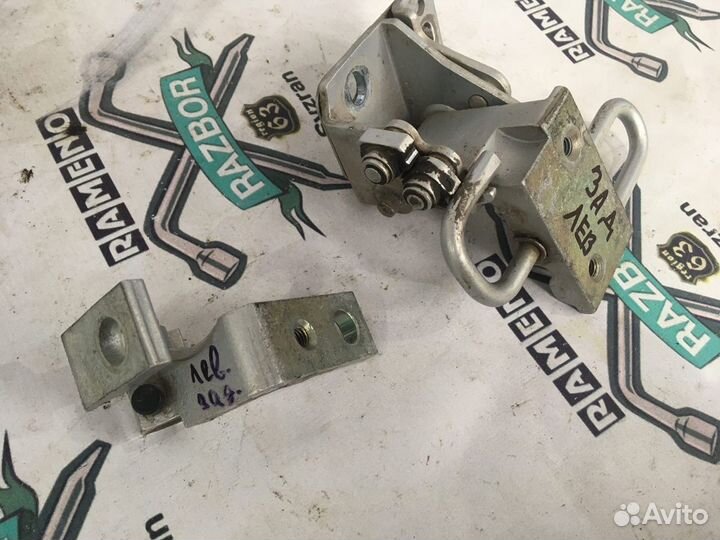 Петли задней левой двери Volkswagen Passat B5