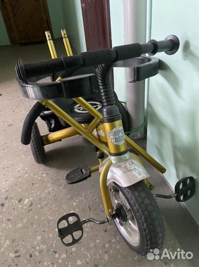 Детский велосипед с родительской ручкой