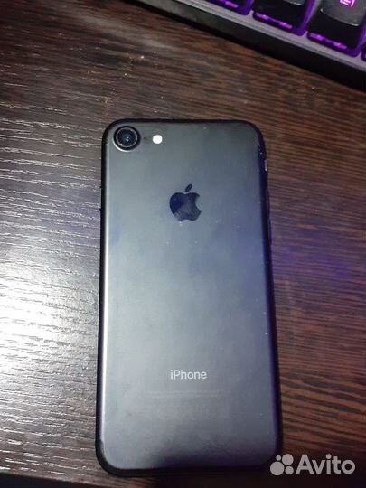 iPhone 7, 32 ГБ