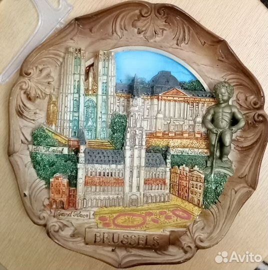 Тарелка декоративная страны мира и города