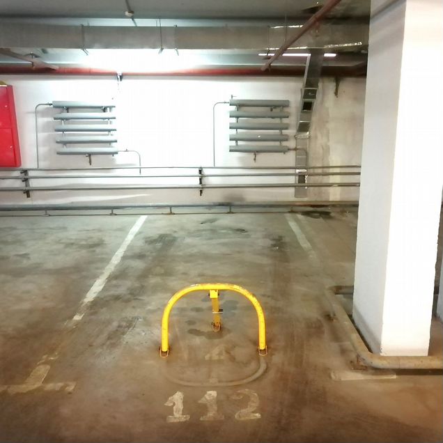 Машиноместо, 13 м²