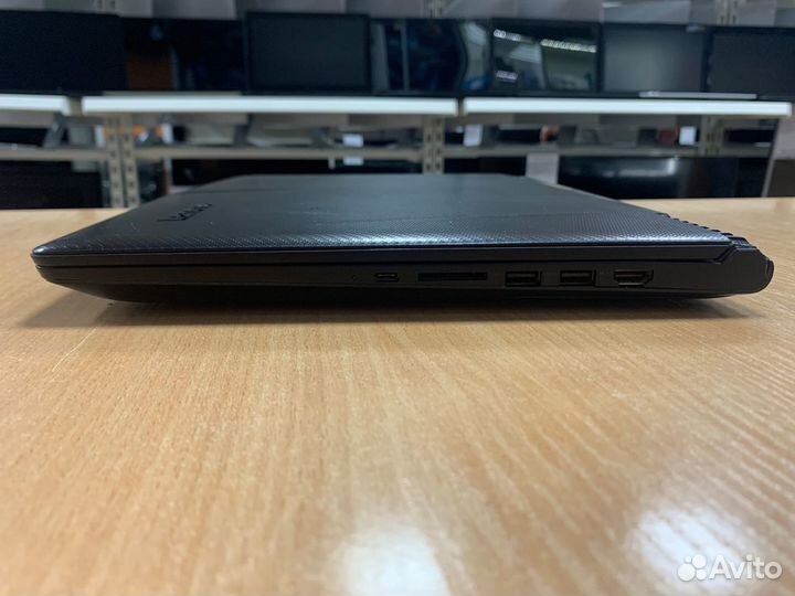 Lenovo/i7 7700/8GB/GTX1050/1000GB/15.6 IPS FHD