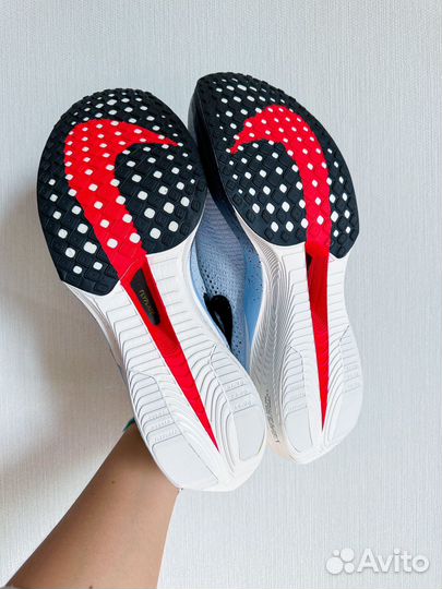 Беговые кроссовки nike zoom vaporfly next 3