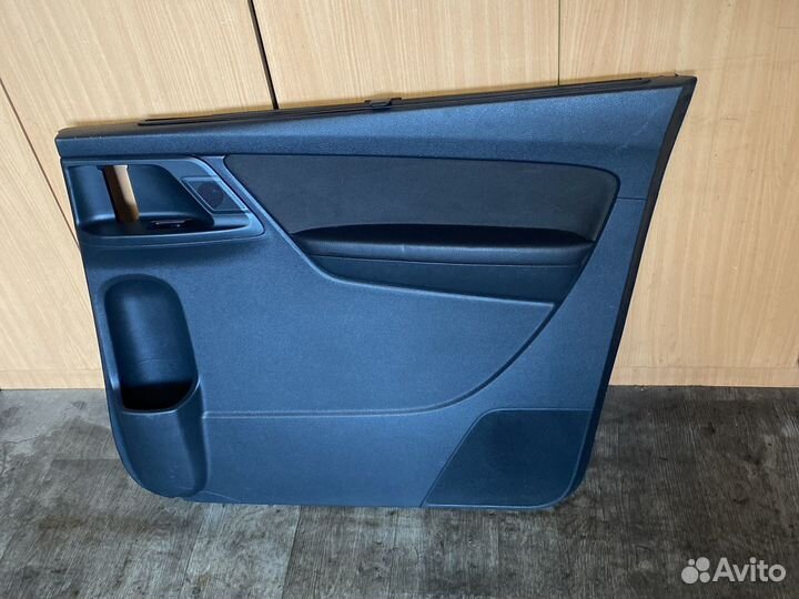 Volkswagen sharan 7N задняя правая обшивка двери