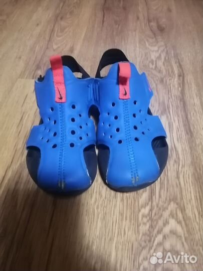 Сандалии nike