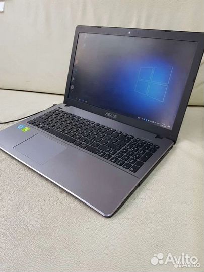 Ноутбук Asus i3/6GB