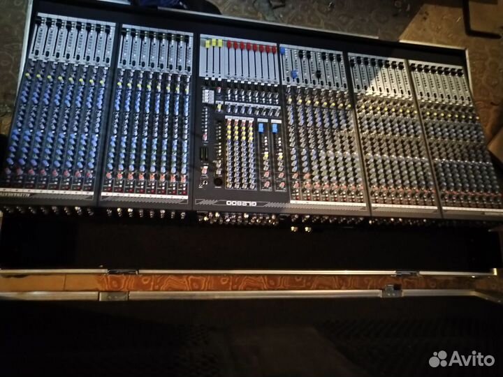 Allen & Heath GL 2400 - 40 с кейсом