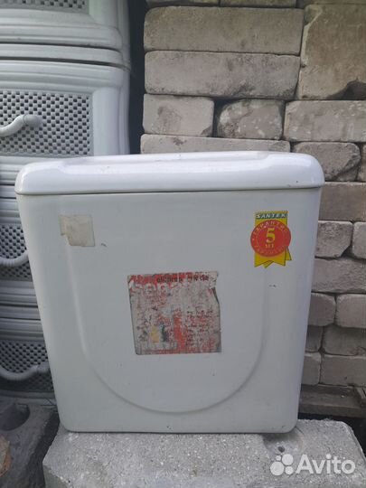 Бачки смывные б/у