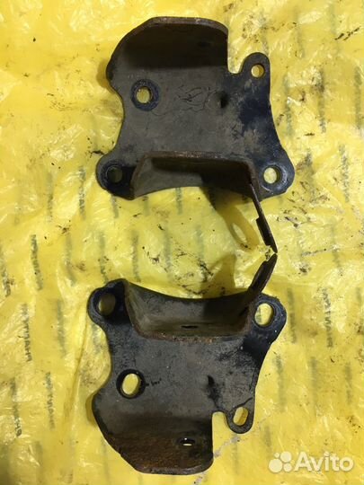Кронштейн задней балки Лада Ларгус