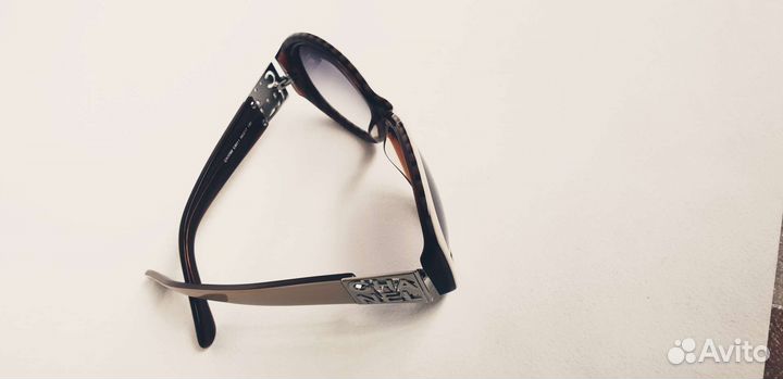 Солнцезащитные очки женские