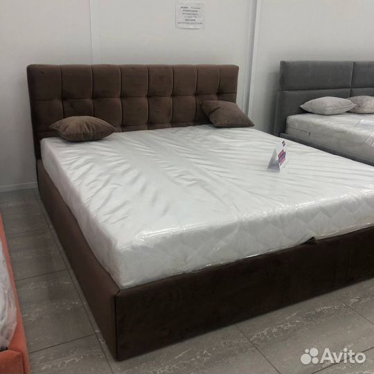 Кровать в спальню Кровать от производителя