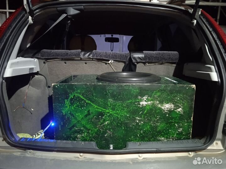 Сабвуфер с моноблоком