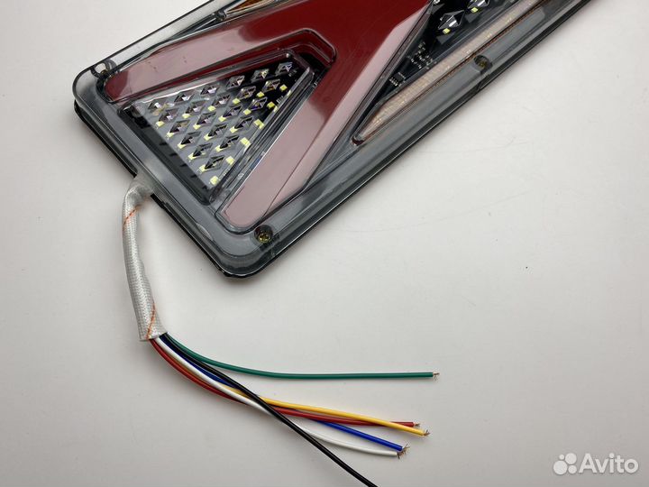 Диодные задние фонари LED 12-24в, X1 «Иксы»