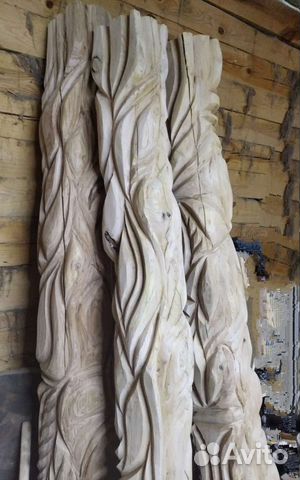 Резные столбы