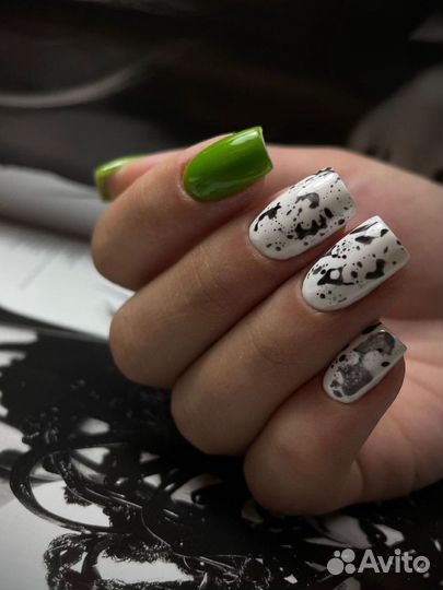 Маникюр