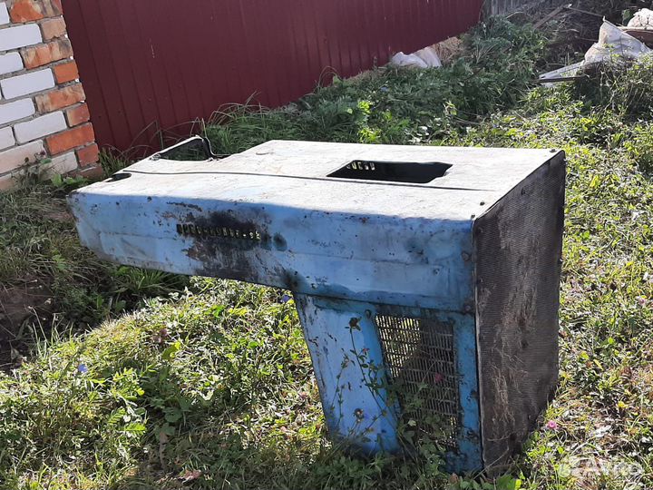 Капот на мтз 82. В наличии 2 шт