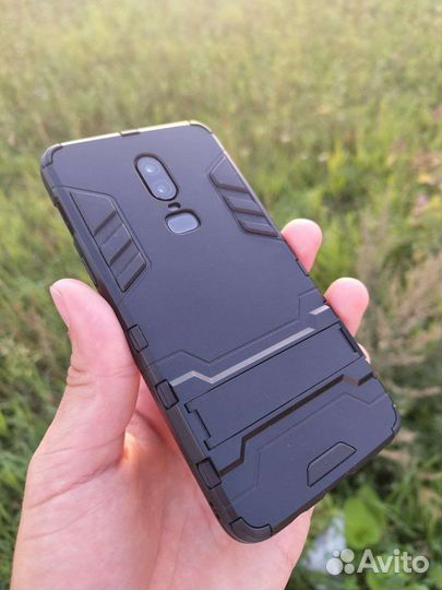 Смартфон OnePlus 6