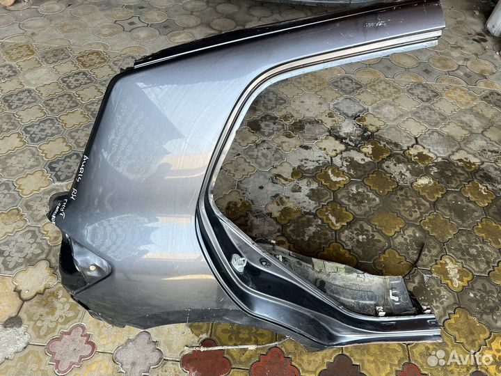 Задняя правая четверть Toyota Auris