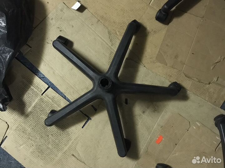 Запчасти к компьютерным и офисным креслам