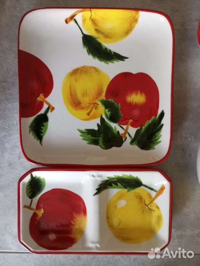 Набор столовой посуды новый