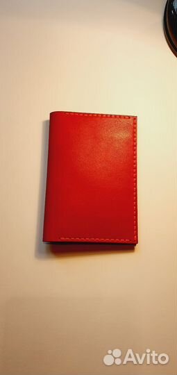 Кожанная обложка на паспорт ручной работы