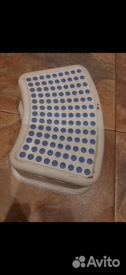 Сидушка на унитаз и подставка IKEA