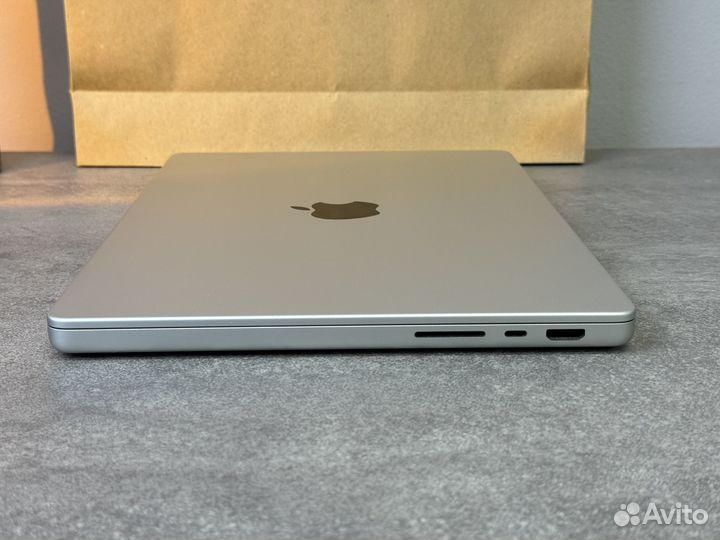 MacBook Pro 14 M1 16gb 1024gb 2021