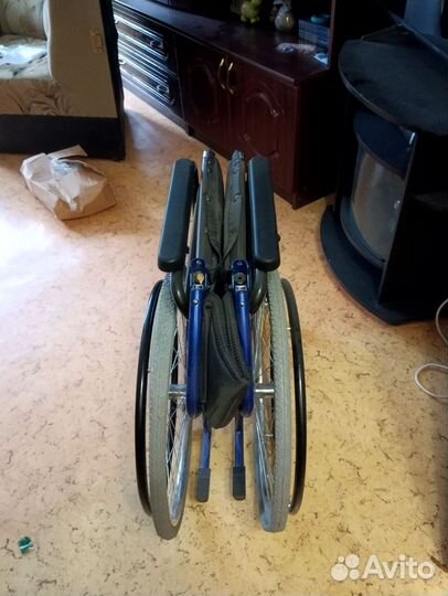 Инвалидная коляска новая