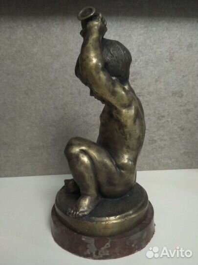 Антикварная бронзовая эксклюзивная статуэтка