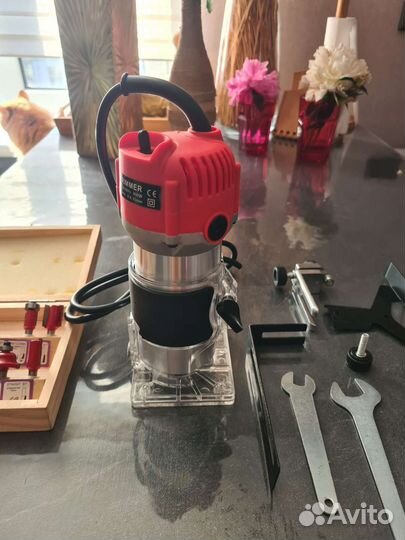 Ручной фрезер кромочный