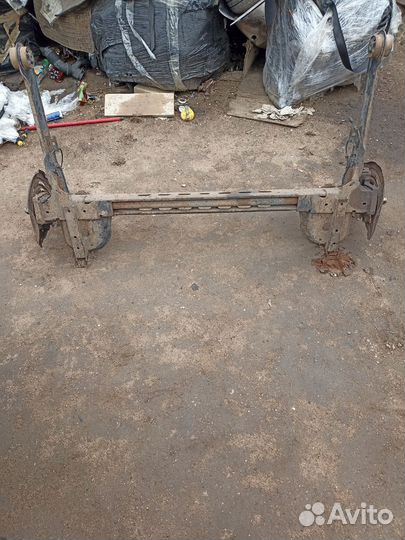 Опель виваро,Рено трафик 2006г задняя балка