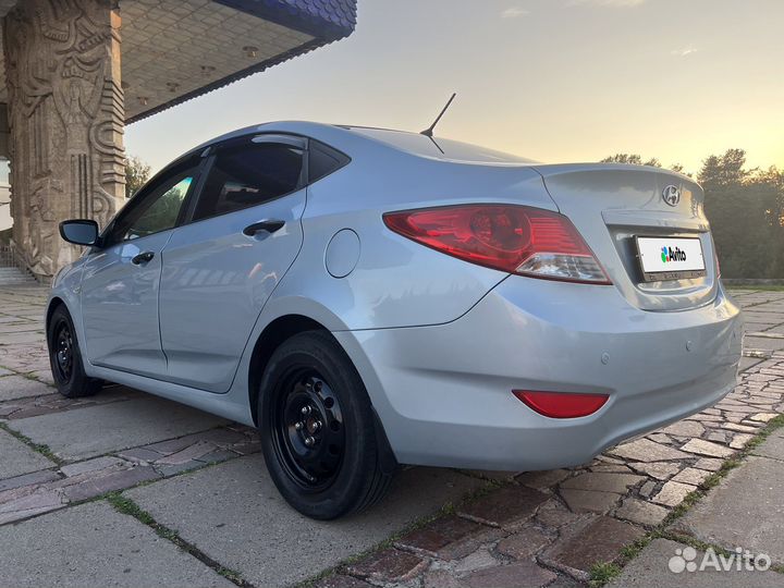 Hyundai Solaris 1.6 AT, 2012, 199 000 км