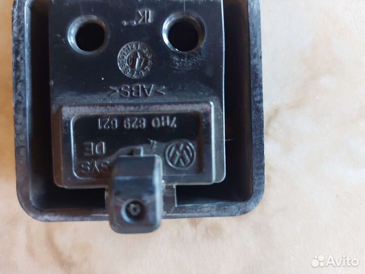 Ручка задней двери т5 изнутри