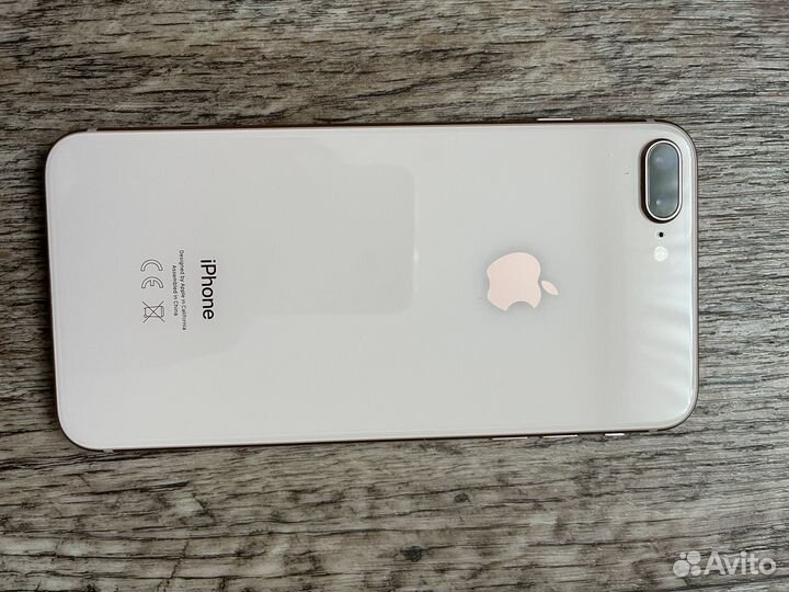 iPhone 8, 64 ГБ