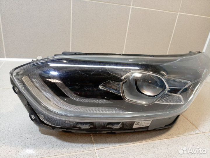 Фара левая Kia Ceed CD