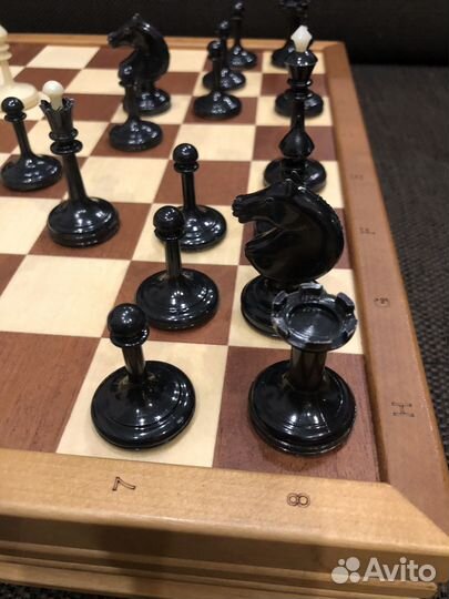 Шахматы карболитовые СССР. Доска шкатулка новая
