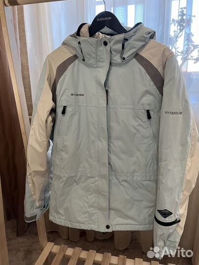 Горнолыжная женская куртка Columbia