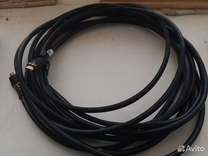 Очень хороший hdmi кабель 10 м