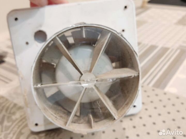 Вентилятор вытяжной