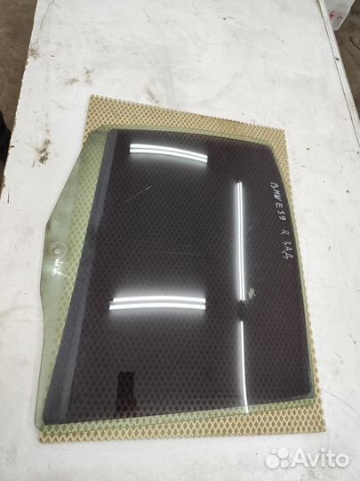 Стекло двери заднее правое Bmw 5-Series