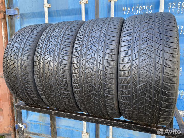 Pirelli Scorpion Winter 285/40 R21